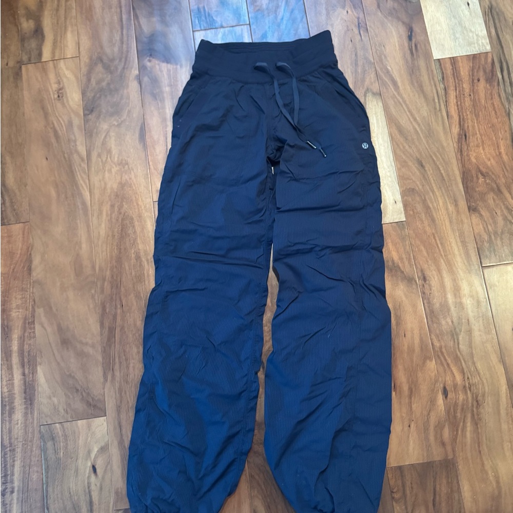 Lululemon Dance Studio Mid-Rise Pant
Regular